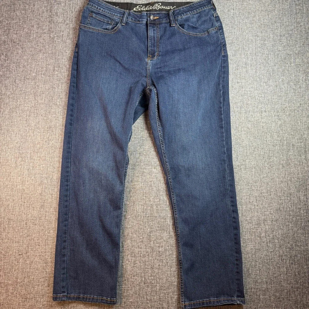 Men Eddie Bauer Jeans | Size 34 x29.75 | Blue Straight Leg Denim Medium Wash - Picture 2 of 13